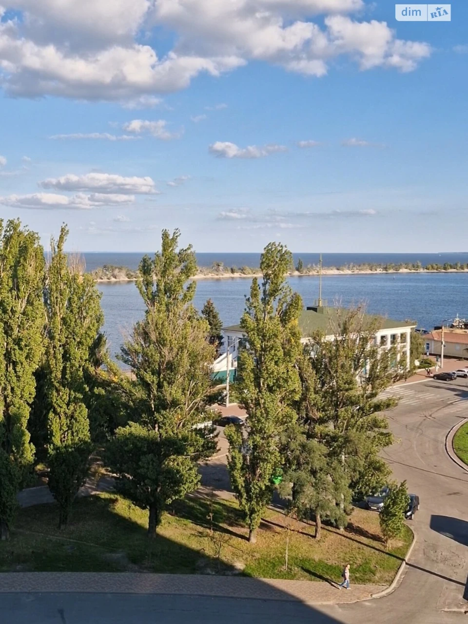 Apartment for Sale: Apartment in Pribdniprovsky