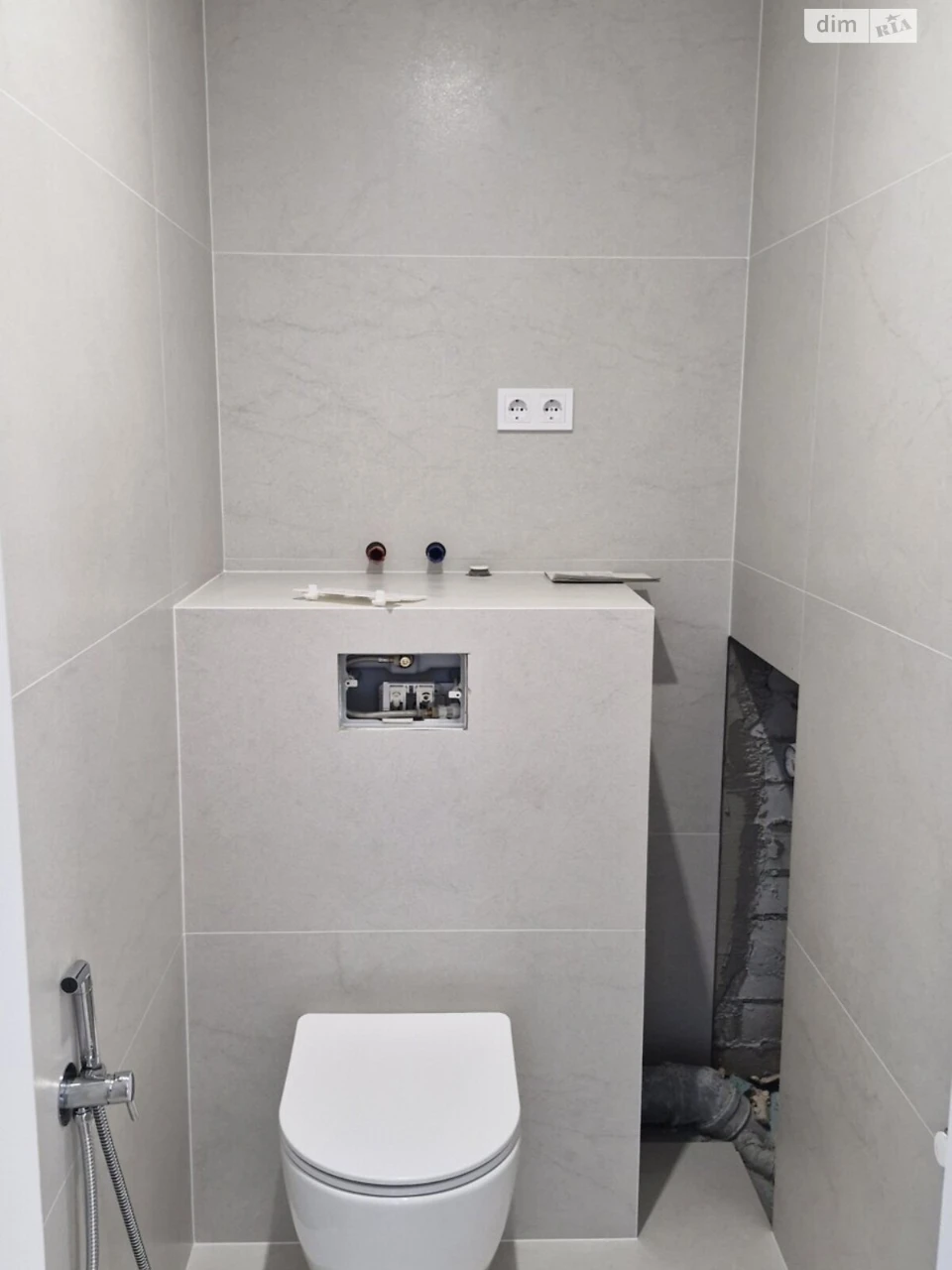Apartment for Sale: Apartment in Pribdniprovsky