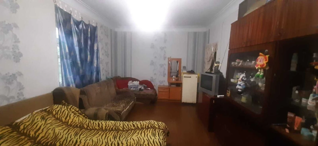 2-room apartment for sale, near trolleybus 27, 1/2
