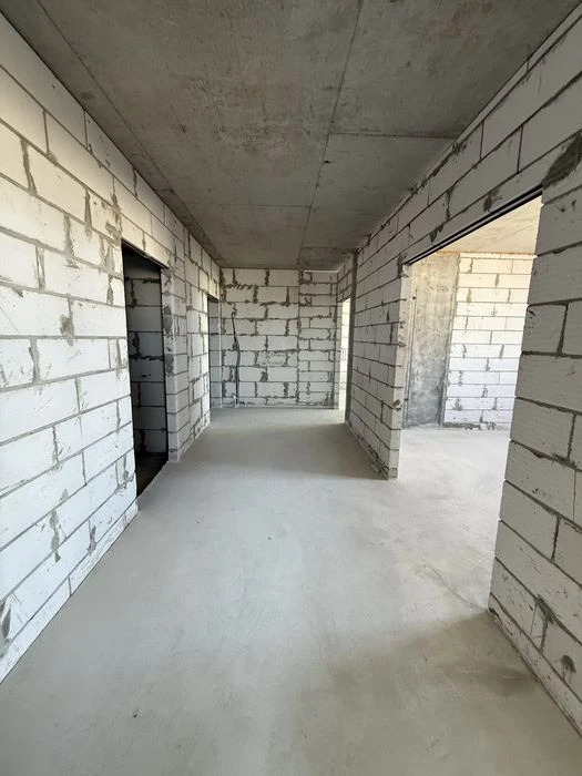Продаж квартири 3-х кім. з видом на р.Дніпро, вул.Припортова