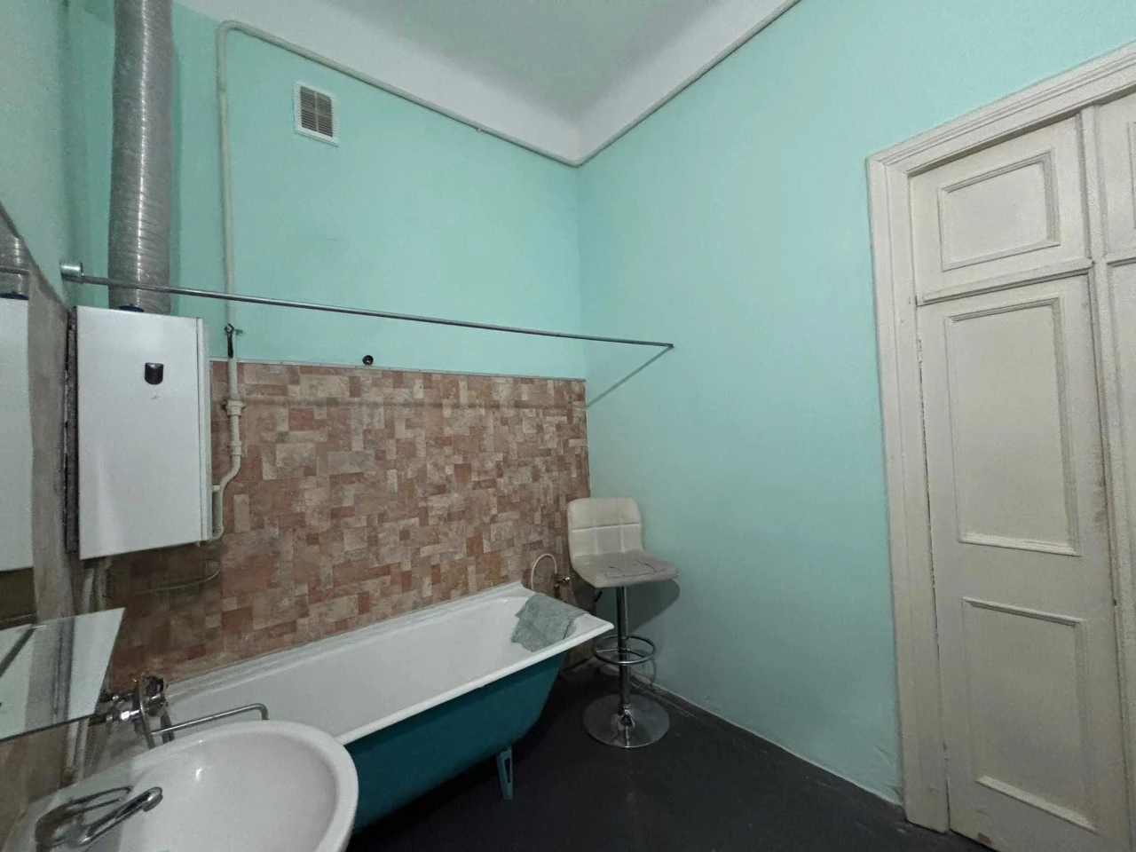 Без %Продам 3 кімнатну квартиру в Центрі Хрещатик 15. Пасаж.