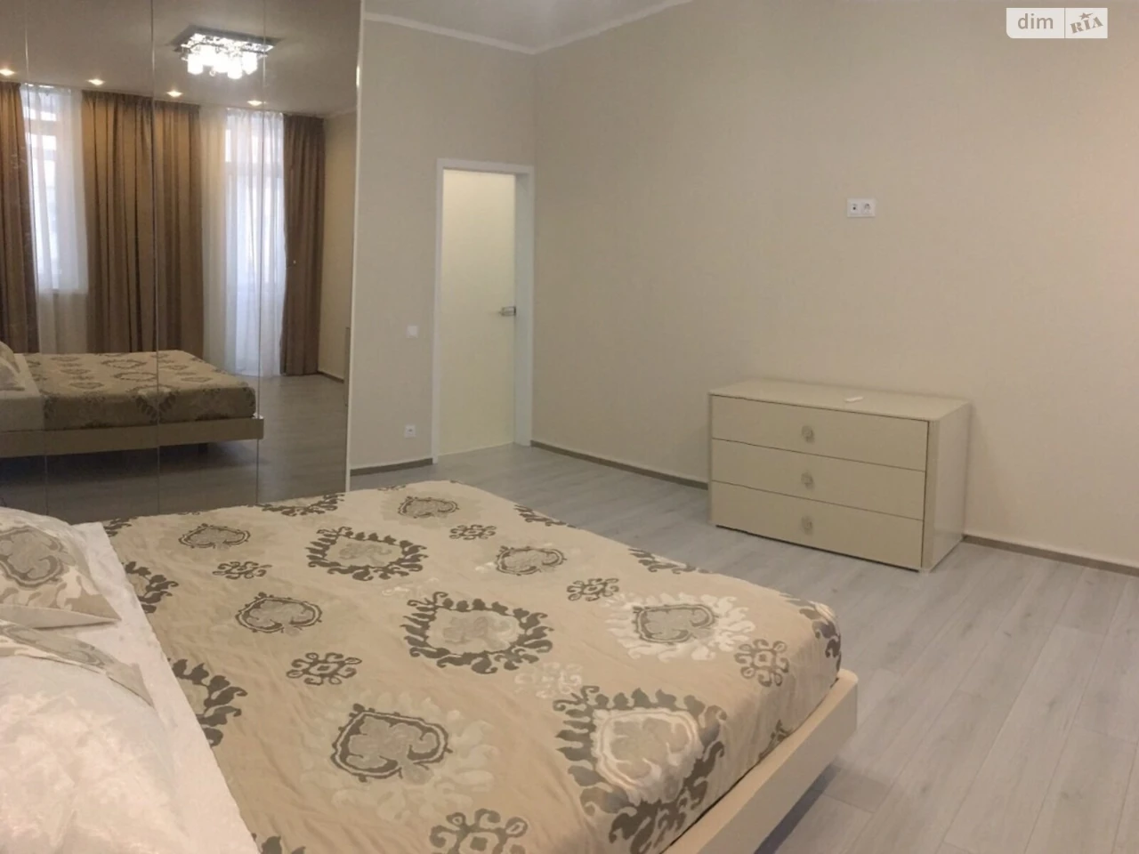 Apartment for Sale: Cold Mountain
