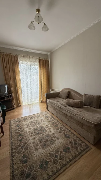 Sale of a 3-room apartment on L. Sanduliak Blvd. (formerly Poljetaeva St.)