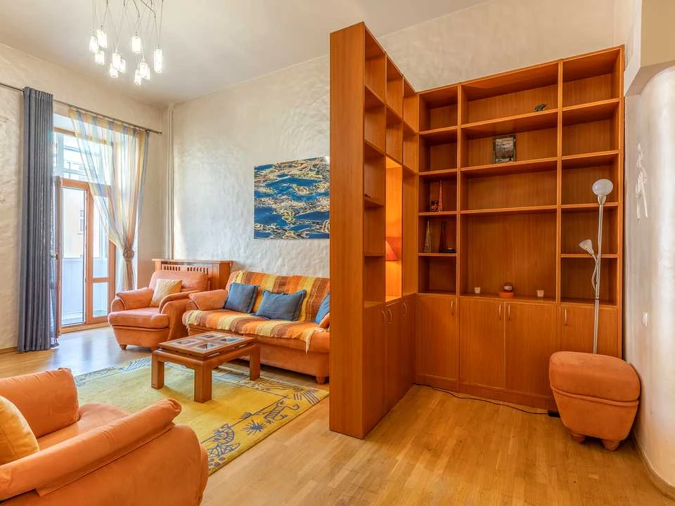Квартира. Киев, улица Саксаганского.