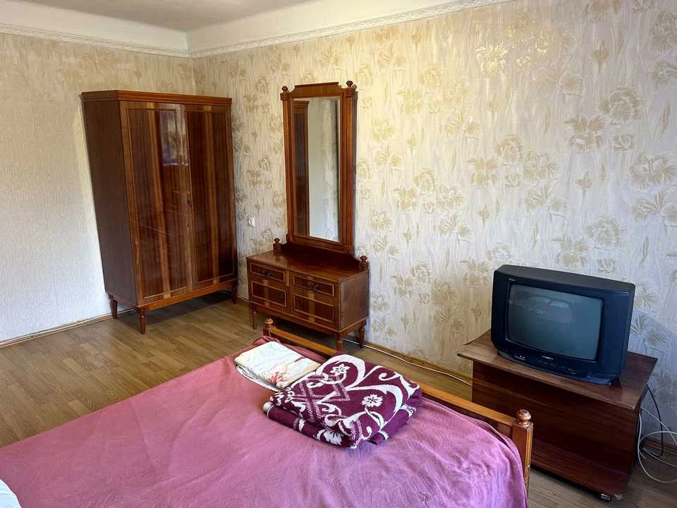 Квартира. Киев, улица Литвиненко-Вольгемут, 5