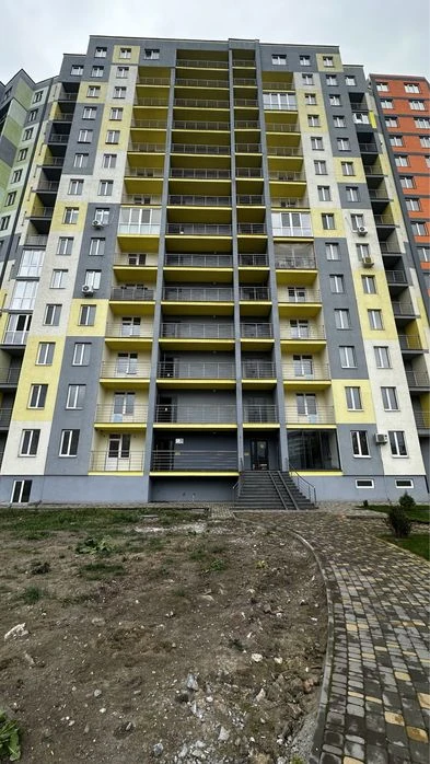 Продається 2кім квартира ЖК Вернісаж