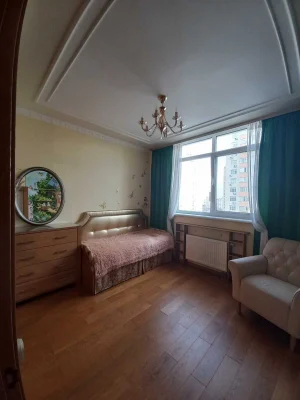 For sale 1-room apartment in residence "Parkovy Ozero". Metro Darnytsia