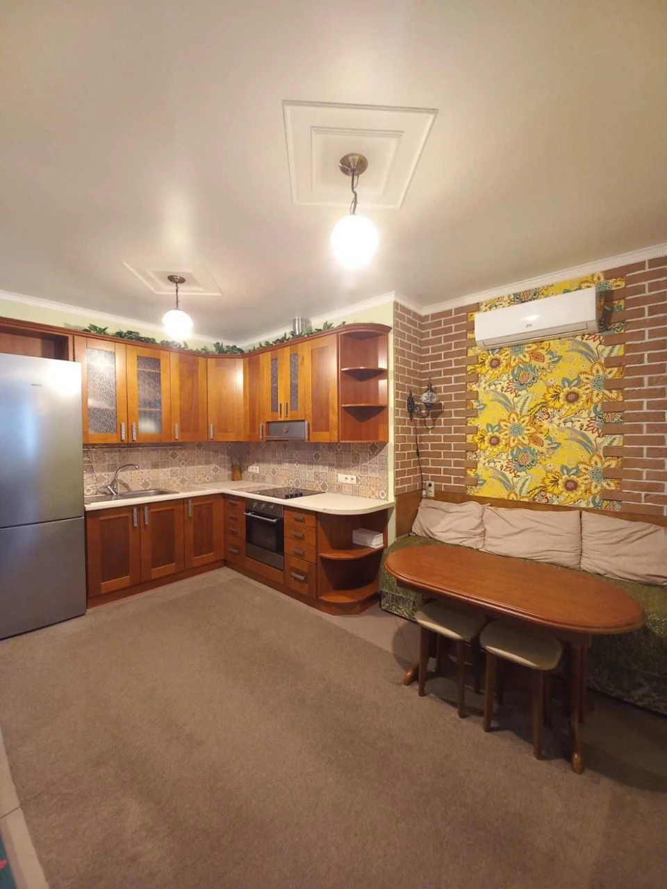 For sale 1-room apartment in residence "Parkovy Ozero". Metro Darnytsia