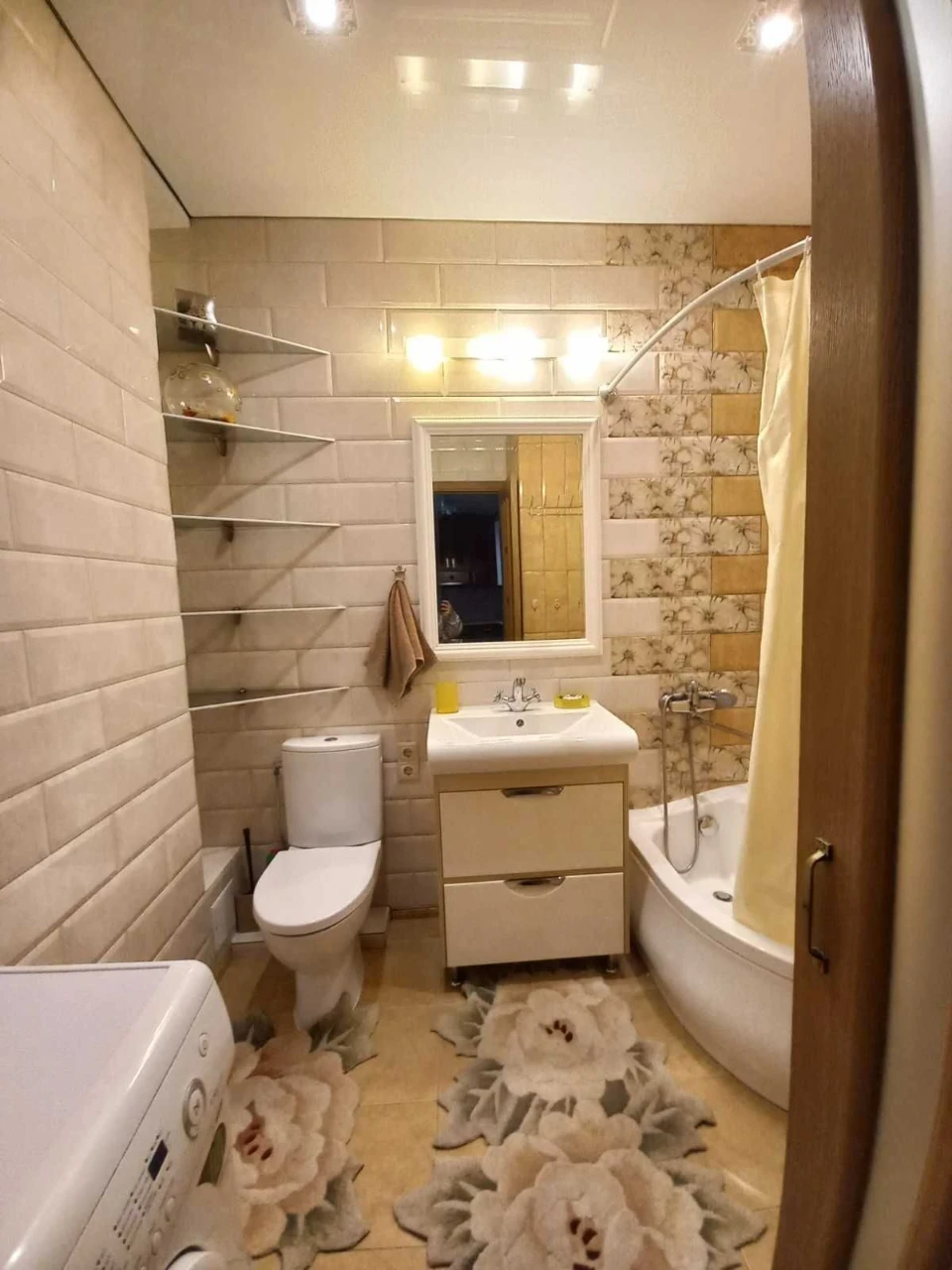 For sale 1-room apartment in residence "Parkovy Ozero". Metro Darnytsia