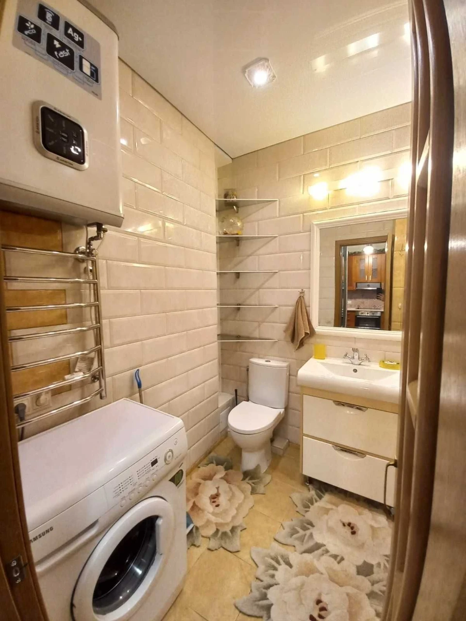 For sale 1-room apartment in residence "Parkovy Ozero". Metro Darnytsia