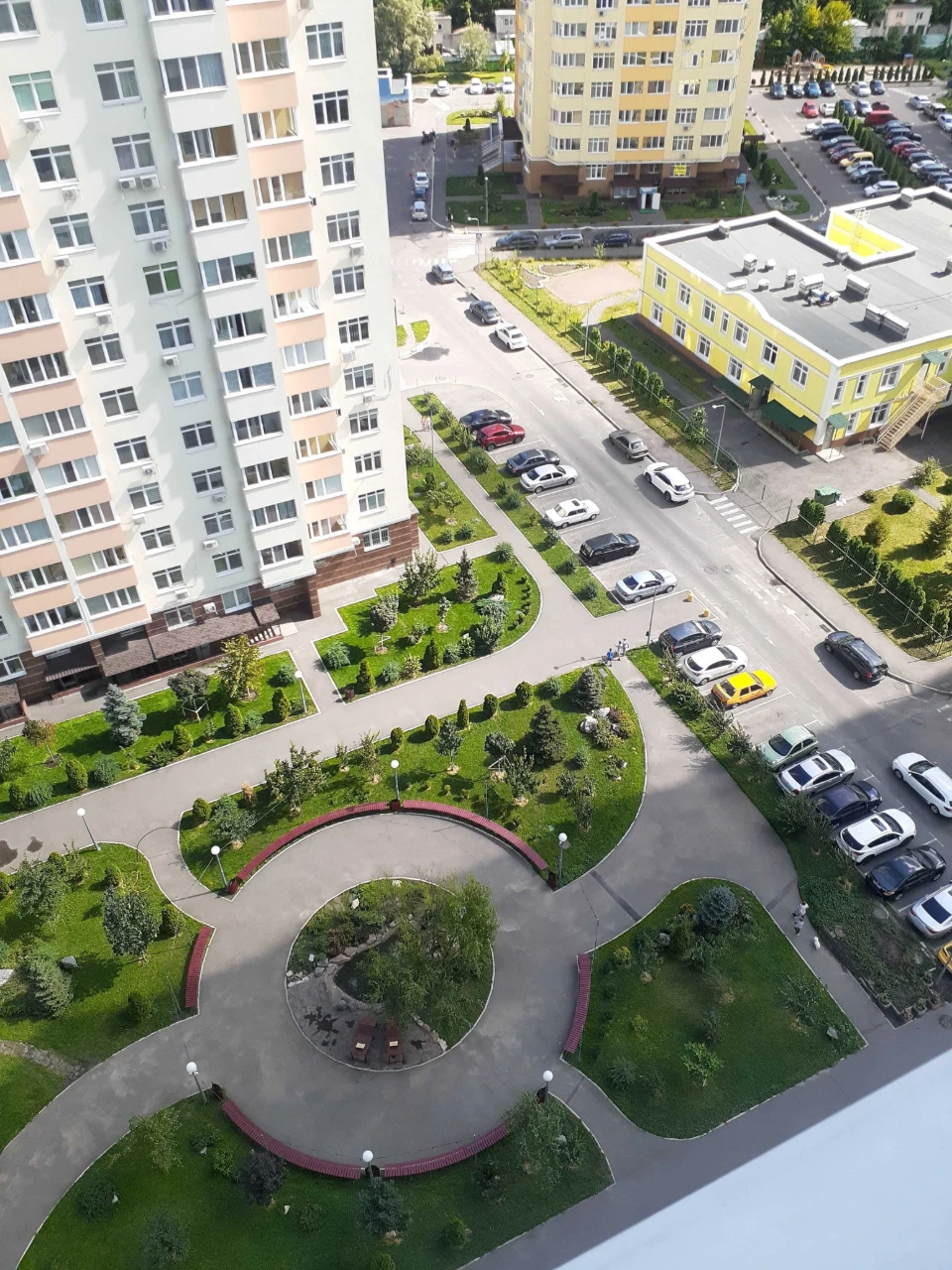 For sale 1-room apartment in residence "Parkovy Ozero". Metro Darnytsia