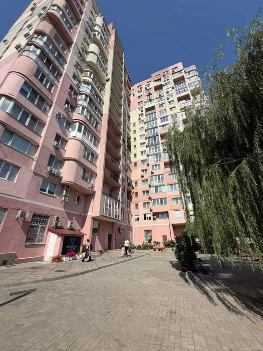 Продам квартиру в ЖК Прохоровский ( улица Прохоровская)