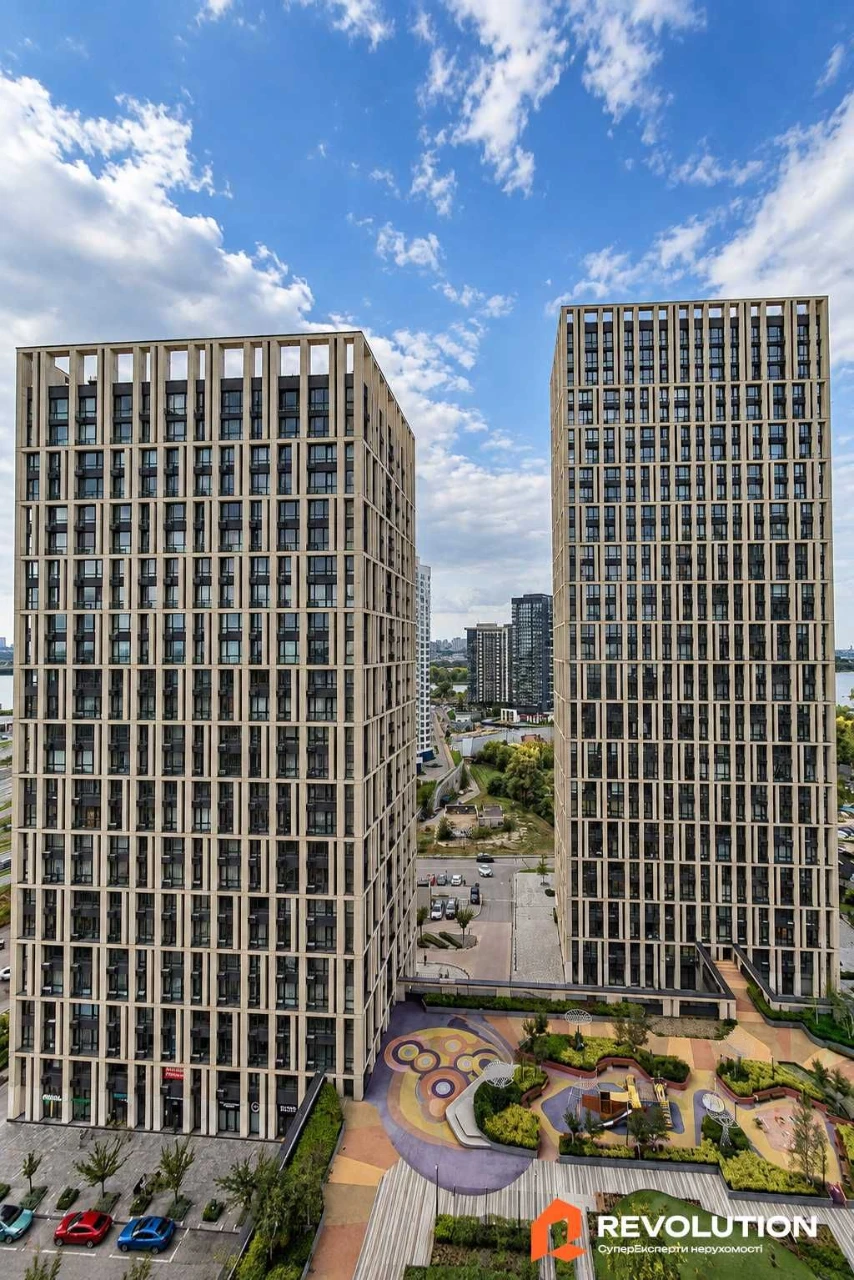 Без комісії. Продаж 2к квартири 82.8м2, ЖК Славутич Дарницьк