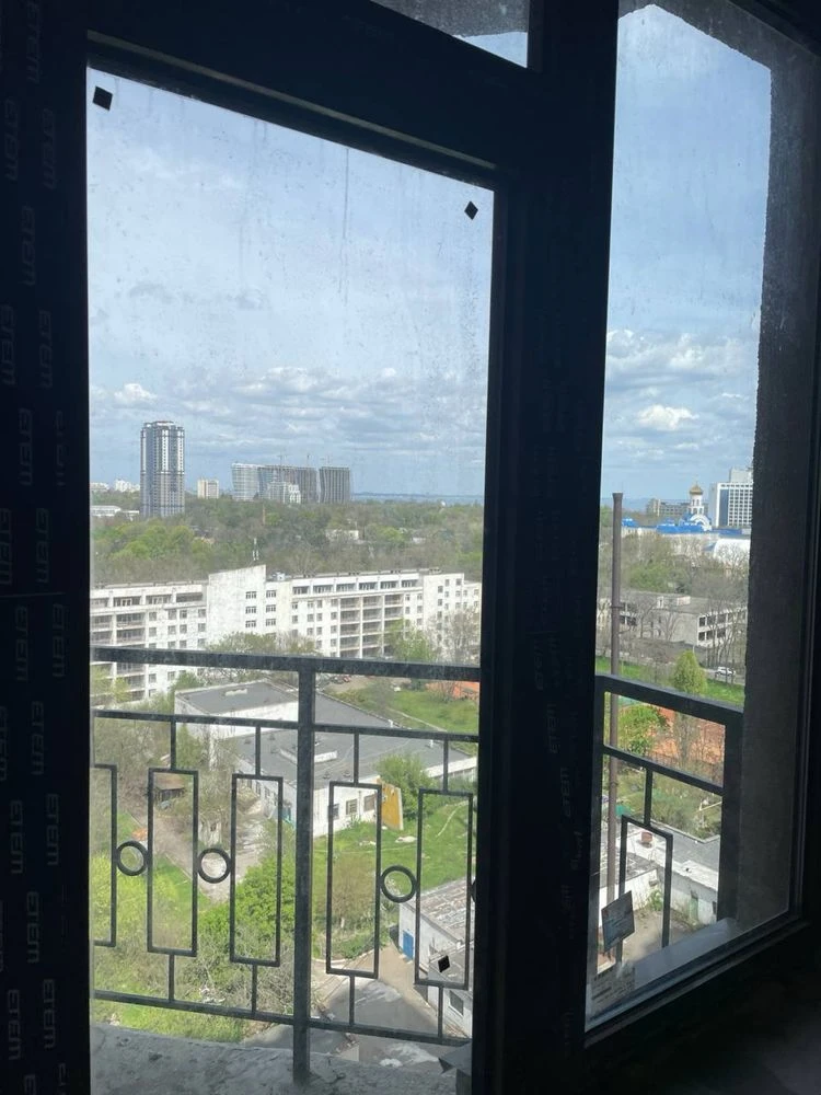 Продаются объединенные квартиры. Вид на море и парк.