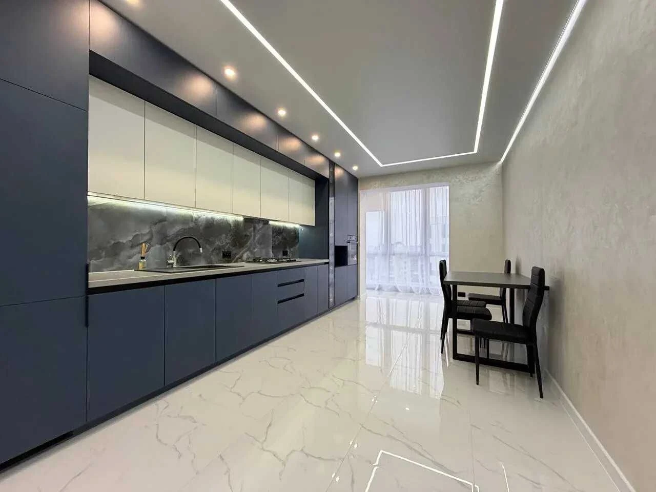 Great Price! Large 2-room apartment in the city center, furnished and with appliances