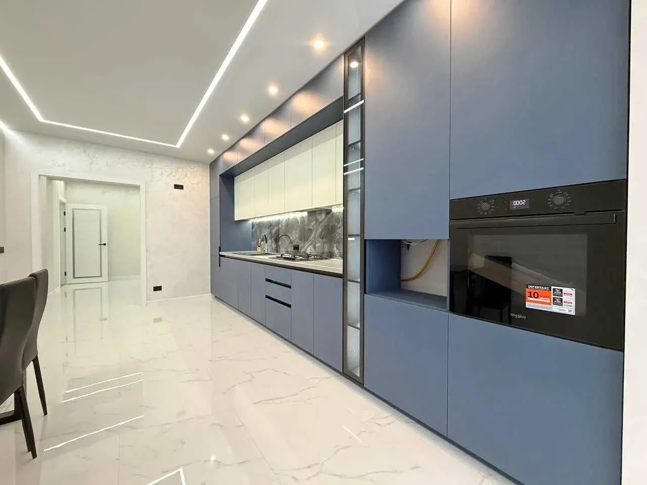 Great Price! Large 2-room apartment in the city center, furnished and with appliances
