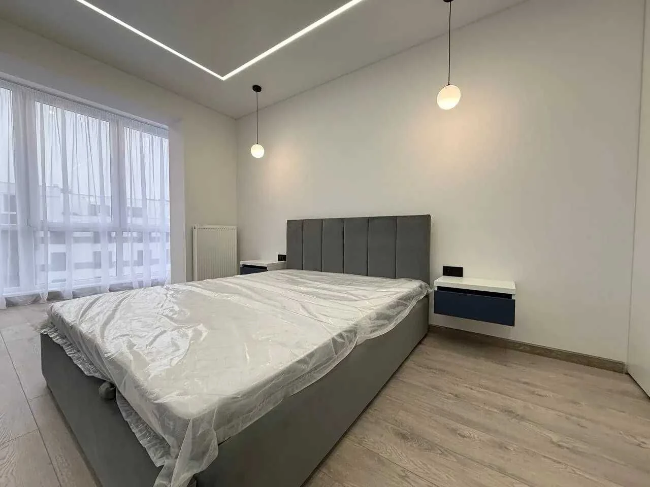 Great Price! Large 2-room apartment in the city center, furnished and with appliances