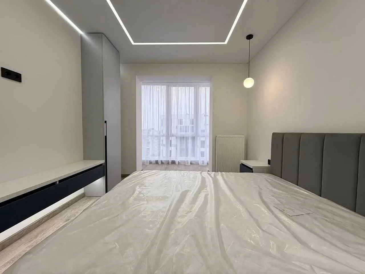 Great Price! Large 2-room apartment in the city center, furnished and with appliances