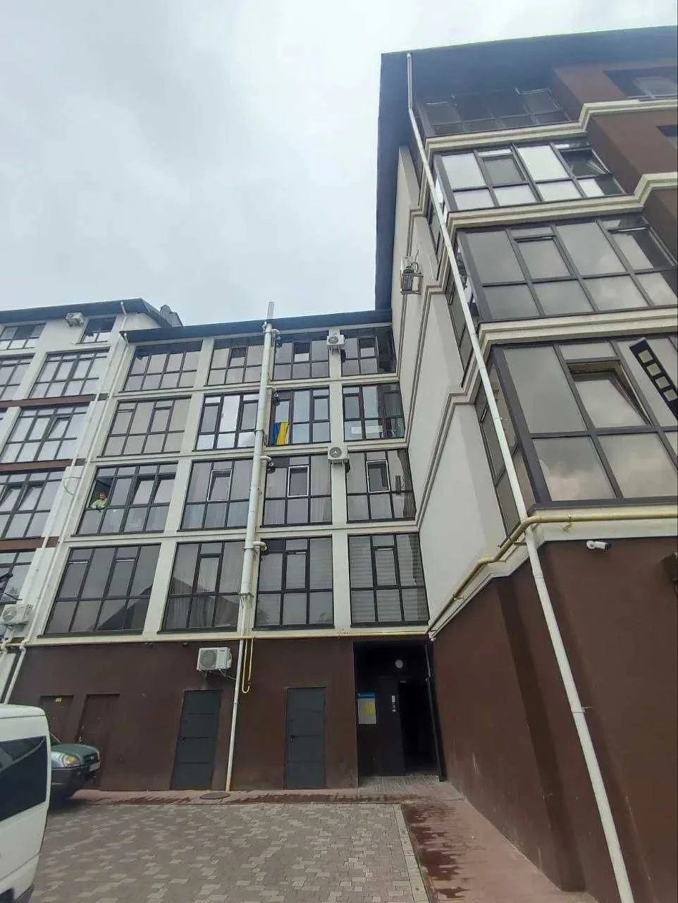 Apartment for Sale: 3-room apartment in a well-maintained building