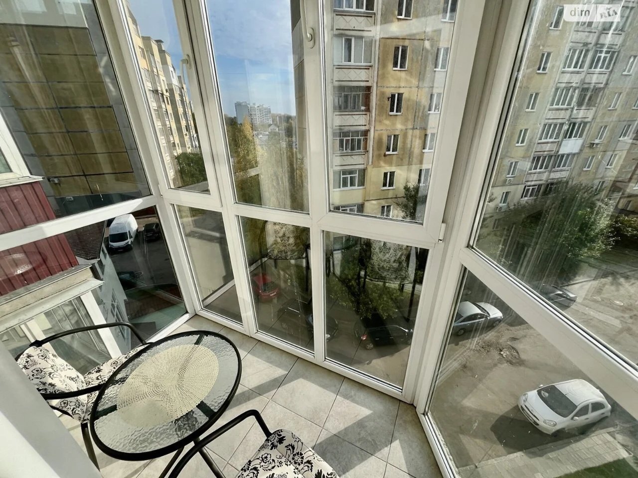 Sale Apartment in Desnyan district