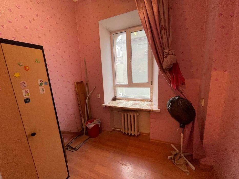 еВосстановление ЦЕНТР Продам четырехкомнатную квартиру Газовая