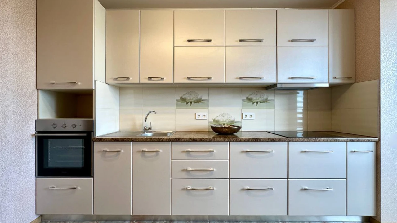 Продается 3-комнатная квартира 97 м², улица Драгоманова, 31В