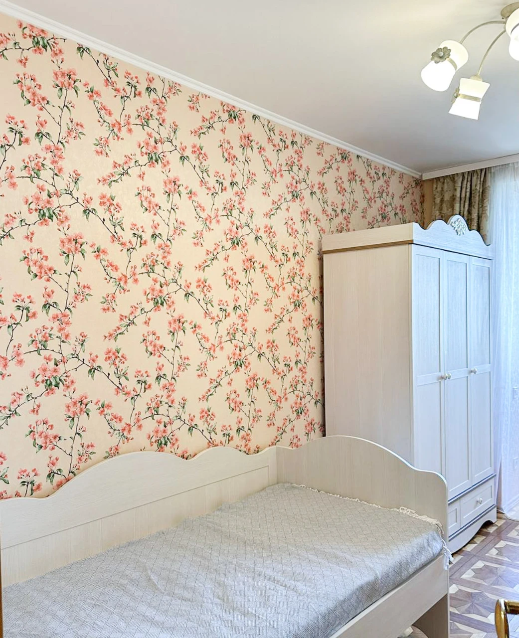 Продается 3-комнатная квартира 97 м², улица Драгоманова, 31В