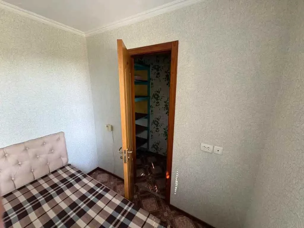 Sale of a 2-room apartment on Ziminikh Pokhodov Street, Meat Combine