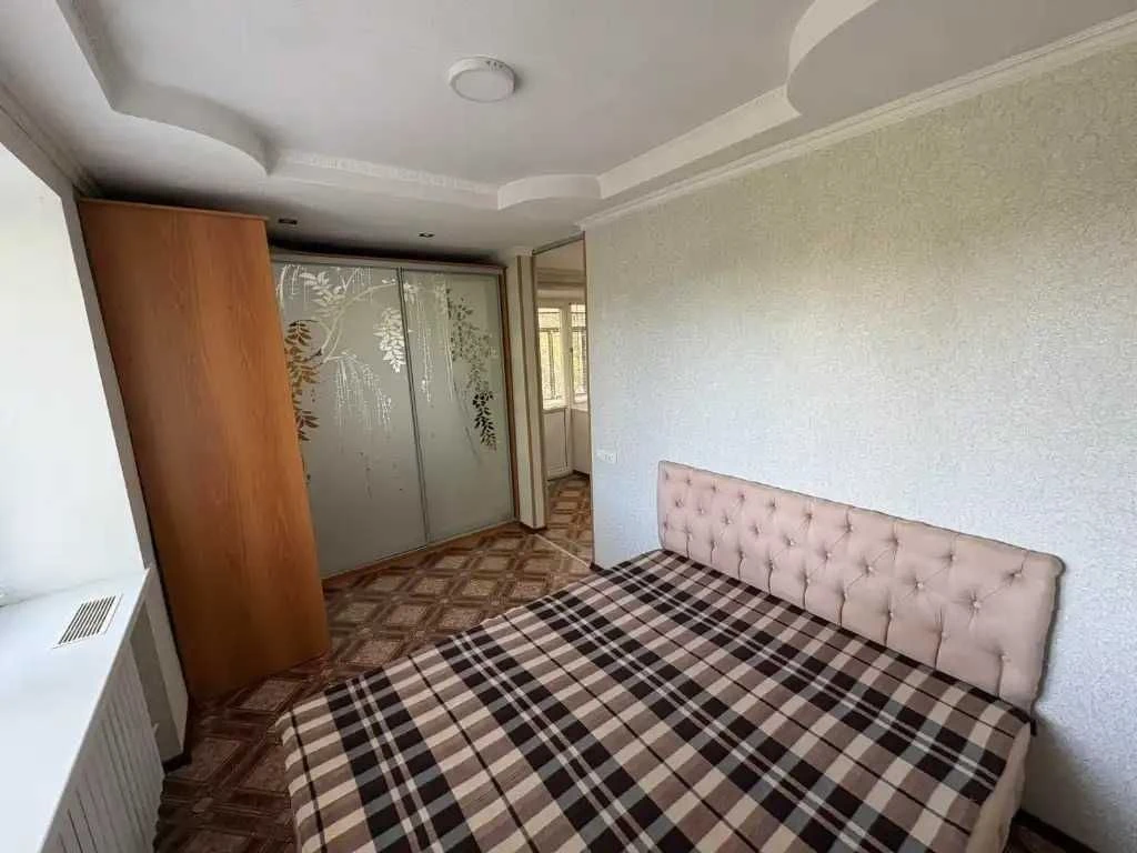 Sale of a 2-room apartment on Ziminikh Pokhodov Street, Meat Combine
