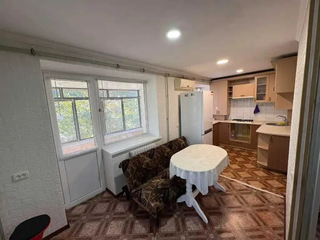 Sale of a 2-room apartment on Ziminikh Pokhodov Street, Meat Combine