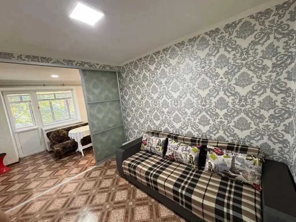 Sale of a 2-room apartment on Ziminikh Pokhodov Street, Meat Combine