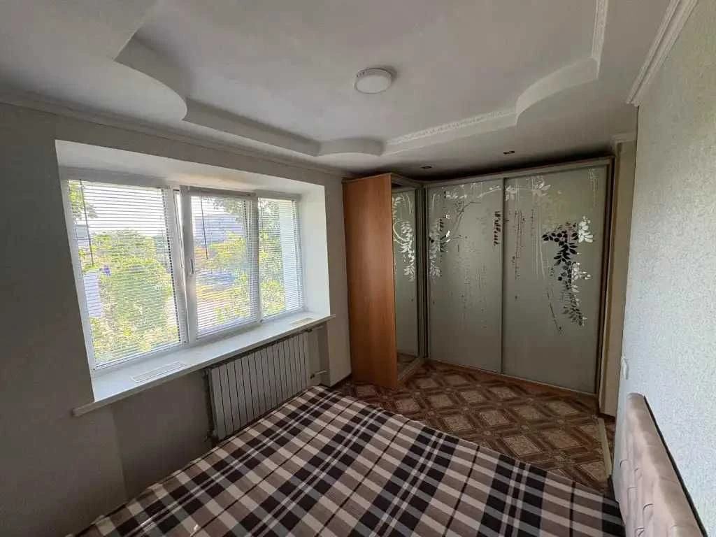 Sale of a 2-room apartment on Ziminikh Pokhodov Street, Meat Combine