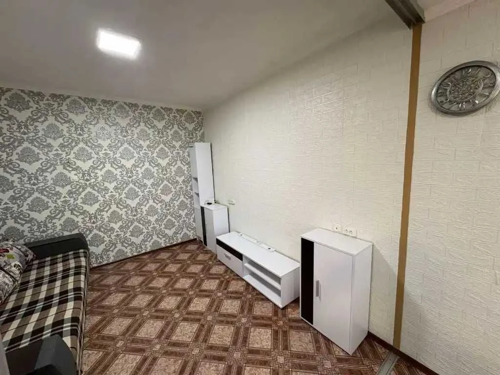 Sale of a 2-room apartment on Ziminikh Pokhodov Street, Meat Combine