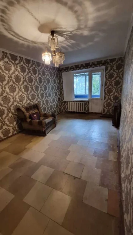 For Sale: 2-room apartment on Kazaka Mamaya 12, 12th quarter on Bogdan Khmelnytsky Street