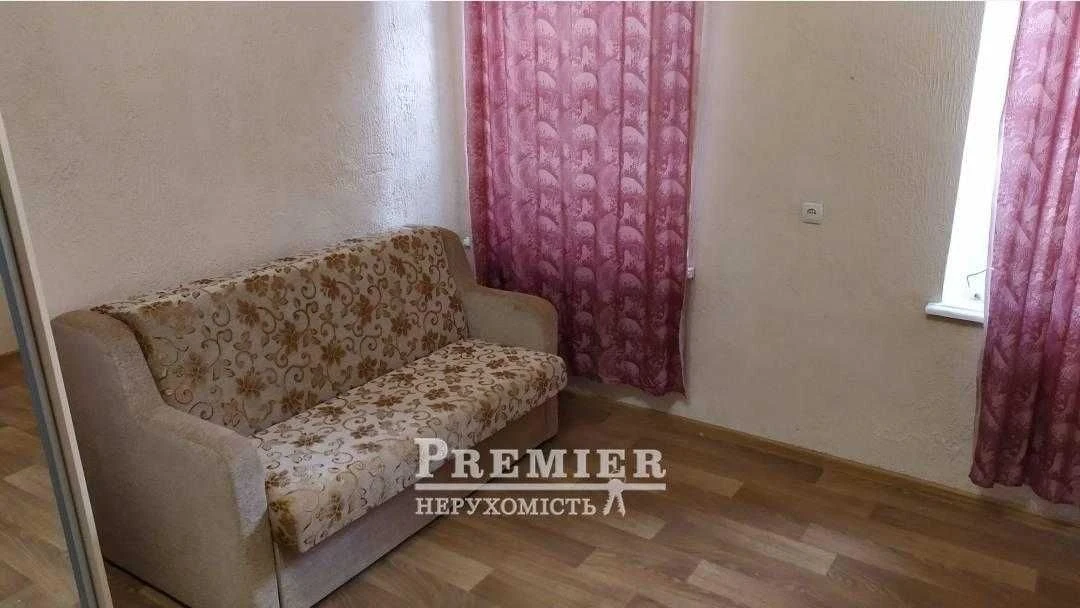 Продается современная квартира-студия с ремонтом