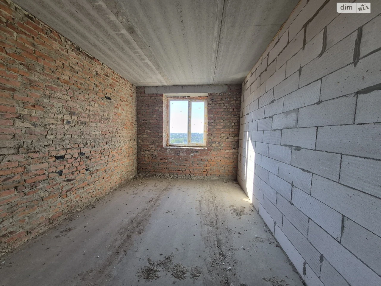 Apartment for Sale: Old Town