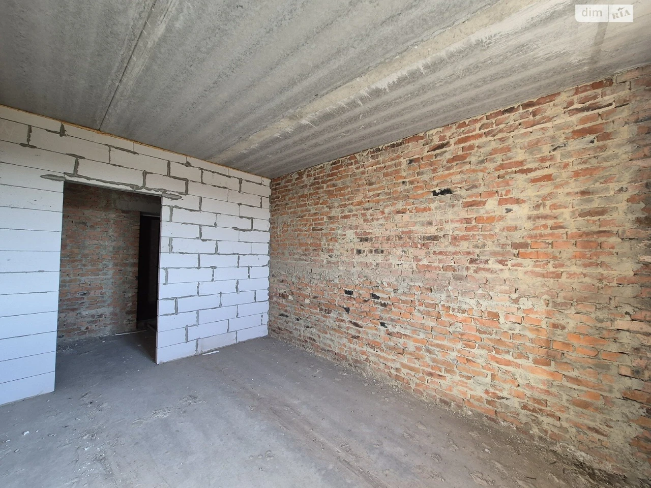 Apartment for Sale: Old Town