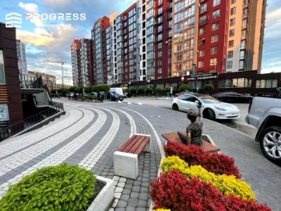 Квартира. Ивано-Франковск, Княгинин ул.