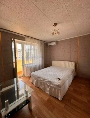 Квартира 1 кімнатна, 5/5, не кутова,  вул. 6 Слобідська 45,