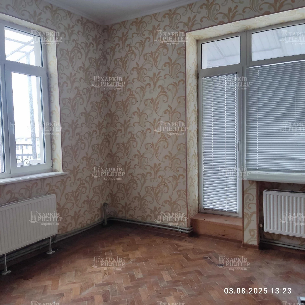 LN D2 Продаж 3-кімнатної квартири в центрі