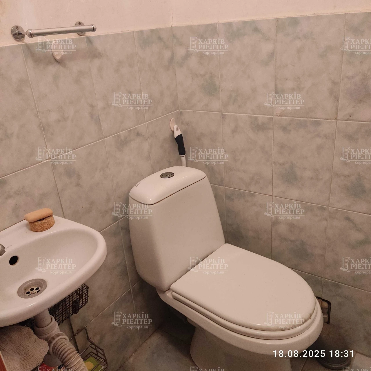 LN D2 Продаж 3-кімнатної квартири в центрі