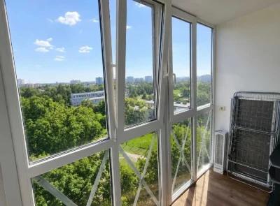 Продам 1-кімнатну квартиру біля метро "Дворец Спорта" в Нових Домах