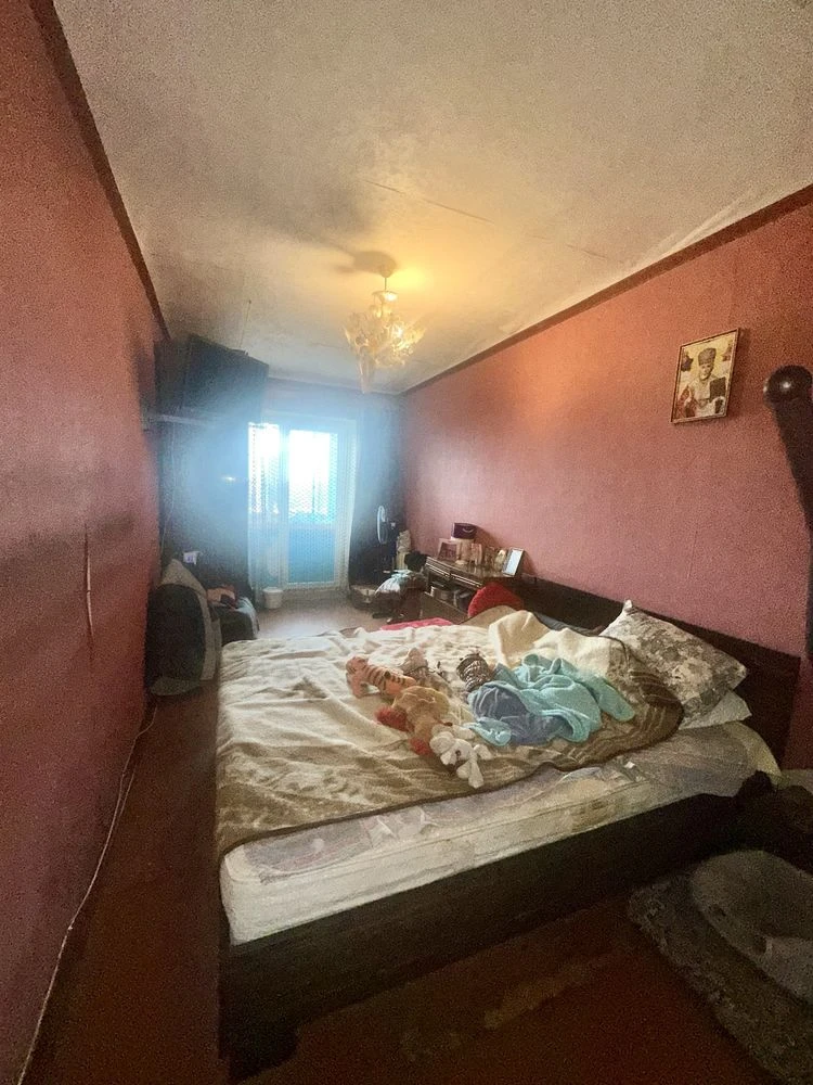 Продається 3-кімнатна квартира, Салтовка, район 8 Хлібозавод, цегла