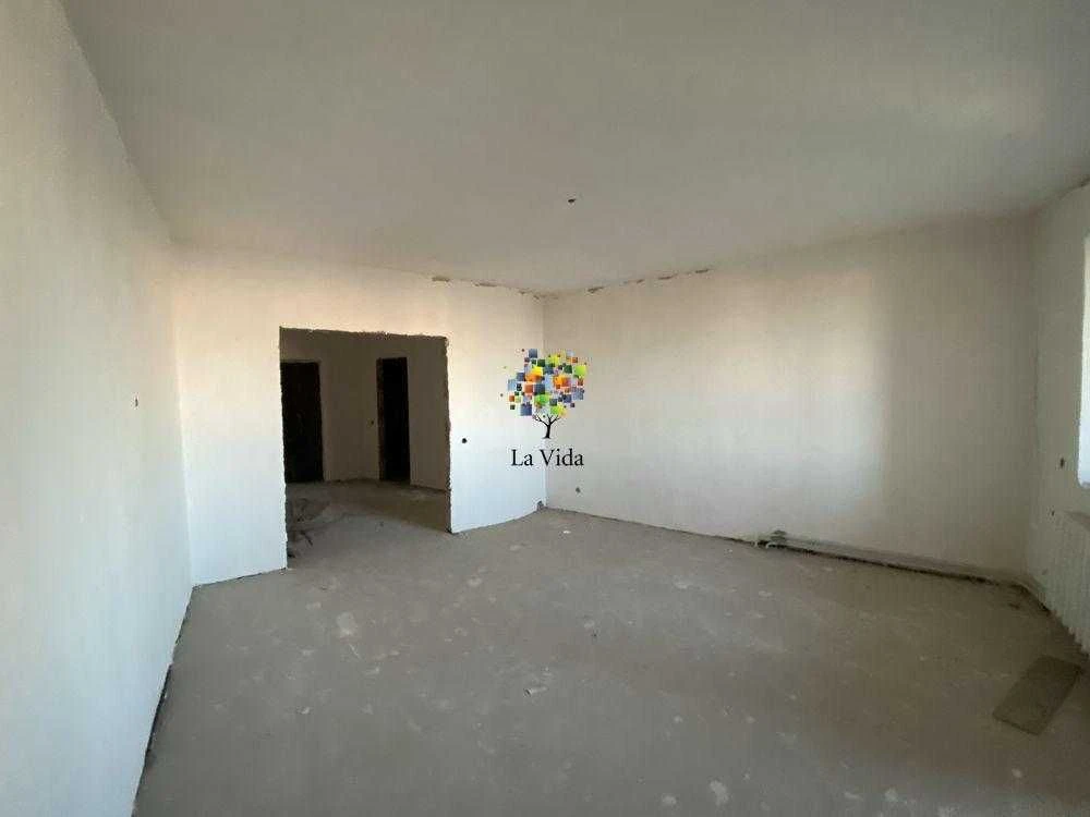 Продаж 1к квартири  Срібнокільська 12