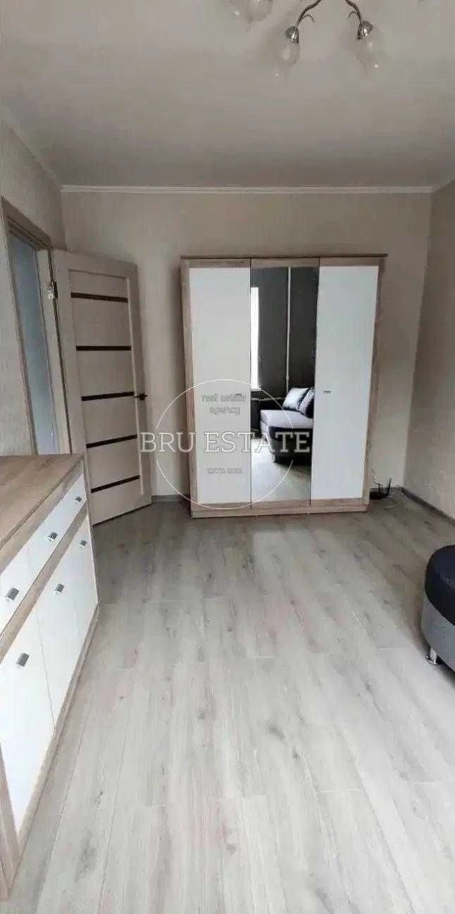 Продаж 1-к квартири вул Петропавлівська 14 Куренівка Подільс