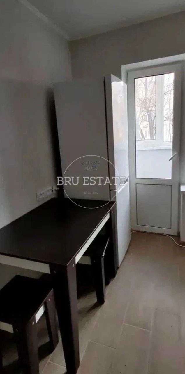 Продаж 1-к квартири вул Петропавлівська 14 Куренівка Подільс