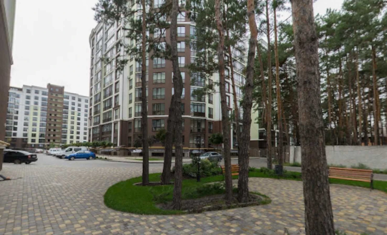 Чудова 1к квартира 44м ремонт Лісова Казка Радистів 34 Биків