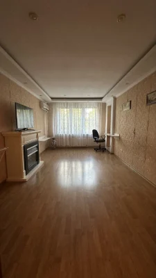 Продается 3-комнатная квартира, лучший район Таирова. Люстдорская дорога / спортзал «Форма».
