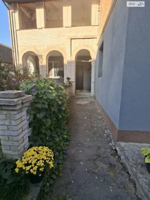 Sale of a House Section in Piatnichany
