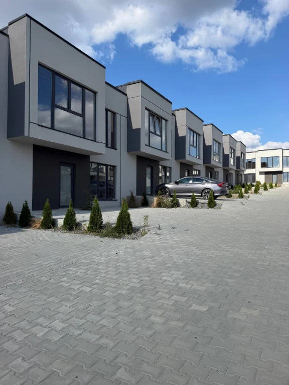 Sale of a modern TOWNHOUSE in Veliky Kuchurop